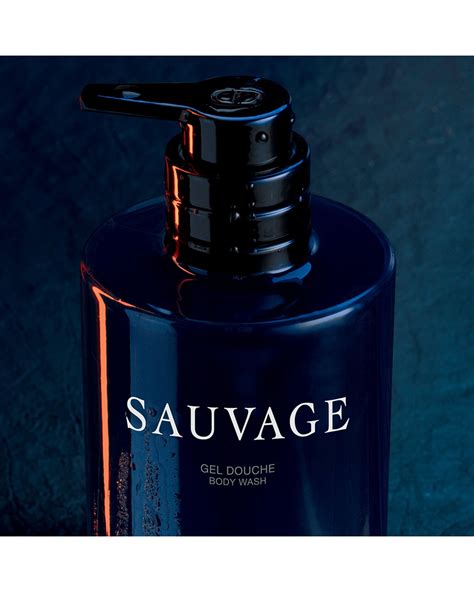 douchegel sauvage dior|Sauvage douchegel: reinigt, verfrist en parfumeert de huid .